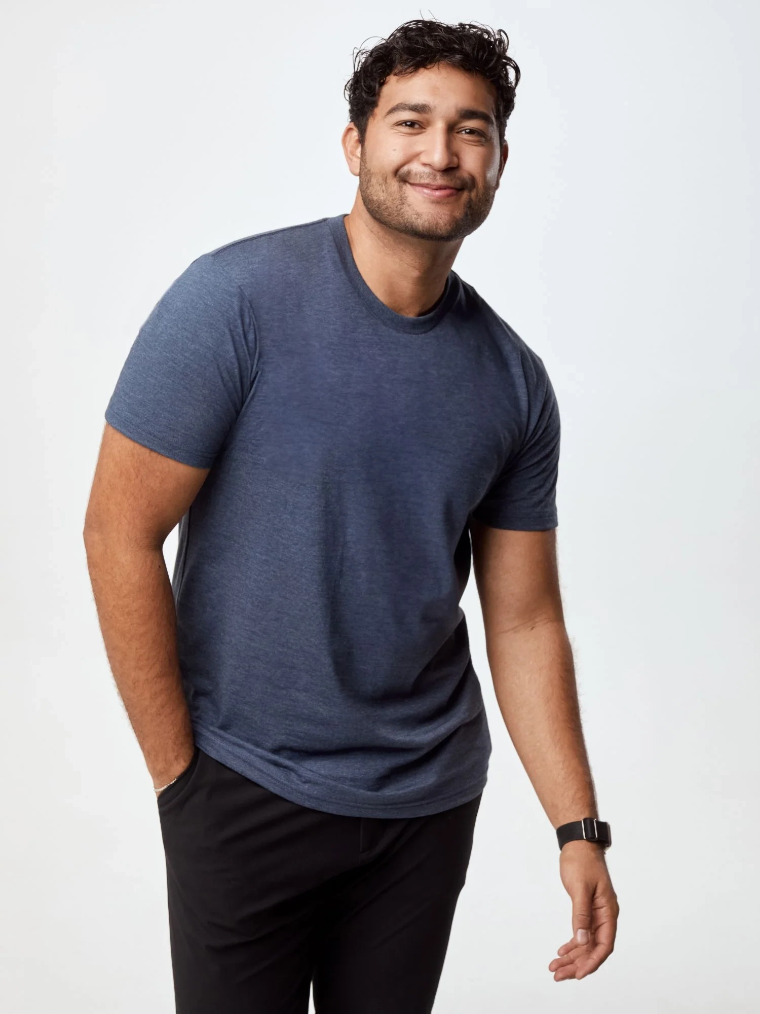 Navy crew neck shirt for men from the Fall Essentials 5-Pack